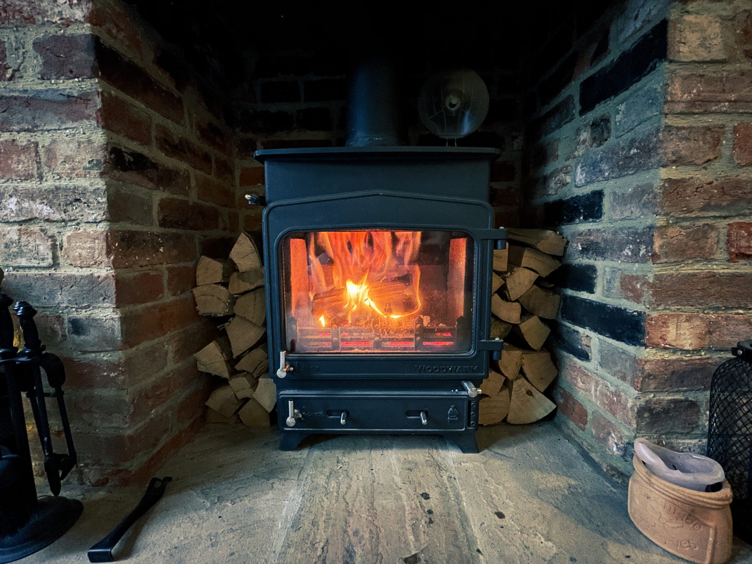 Photo d'un insert à bois, cheminée