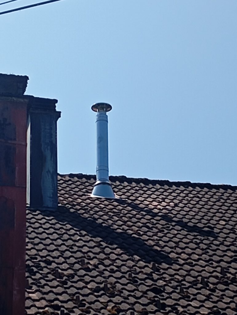 la flamme des chênes -cheminée inox