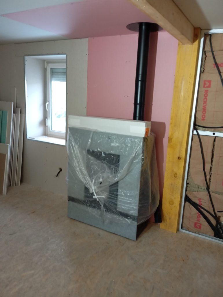 la flamme des chênes - installation poêle à granulés