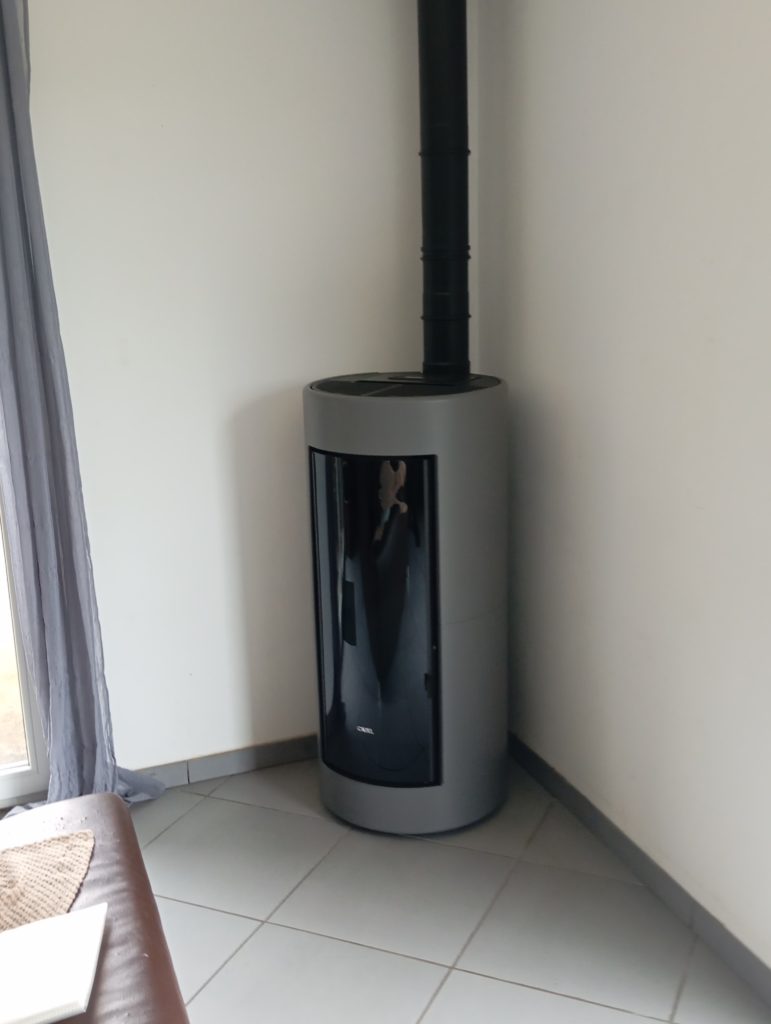 la flamme des chênes - poêle à granulés